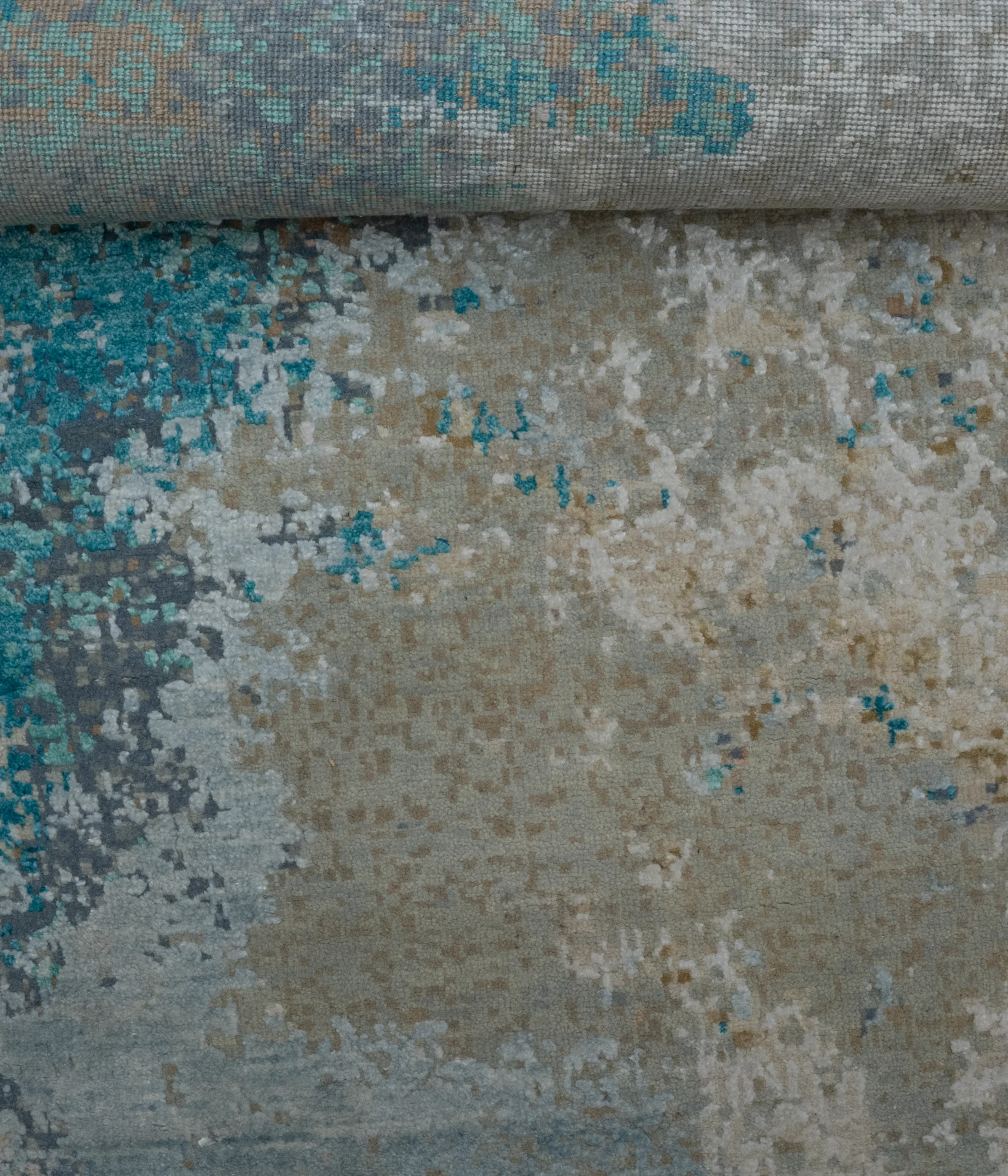 Monet Gris - Image 4